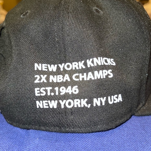 New York Knicks SnapBack - Picture 2 of 4